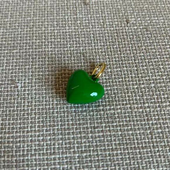 Roxane Assoulin The Mini Puffy Heart Charms Green - Picture 2 of 3